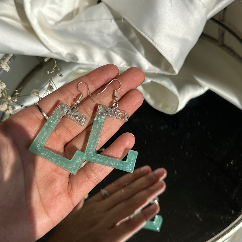 Resin Earrings β Handmade Lightweight Jewelry for Women | Perfect Gift, Trendy & Aesthetic Design