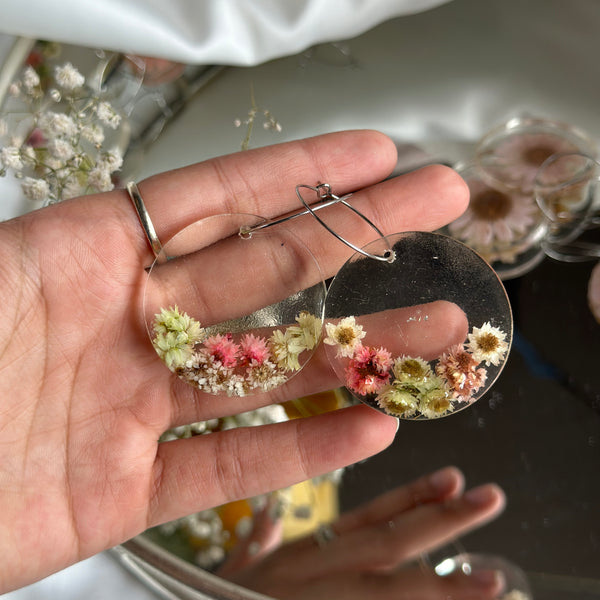Quiet Bloom Earrings – Handcrafted Resin Floral Jewelry for Women